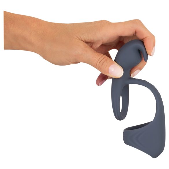 Beau Coeur Vylor - prsten za penis i testise sa stimulatorom klitorisa (siva)